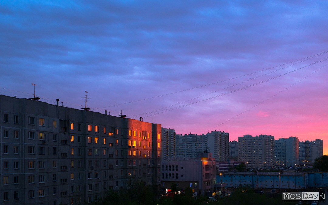 Красивый Закат В Городе Мое Фото