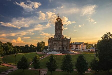 ЦЕРКОВЬ ЗНАМЕНИЯ ПРЕСВЯТОЙ БОГОРОДИЦЫ 