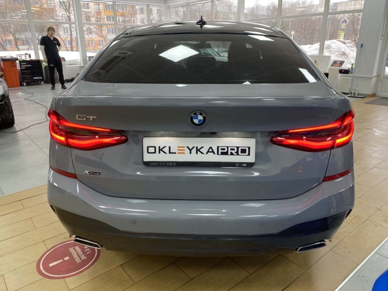 Оклейка автомобиля BMW X5 пленкой цвета 