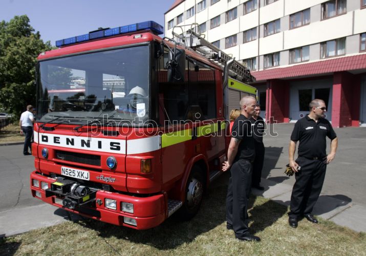 пожарная машина, в натуральном 